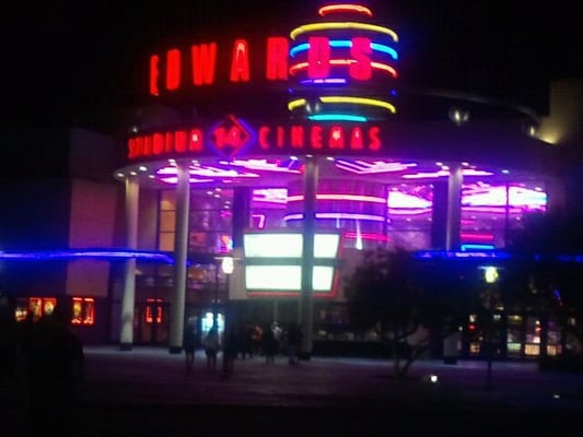 Edwards Jurupa Stadium 14 Cinemas CLOSED Cinema