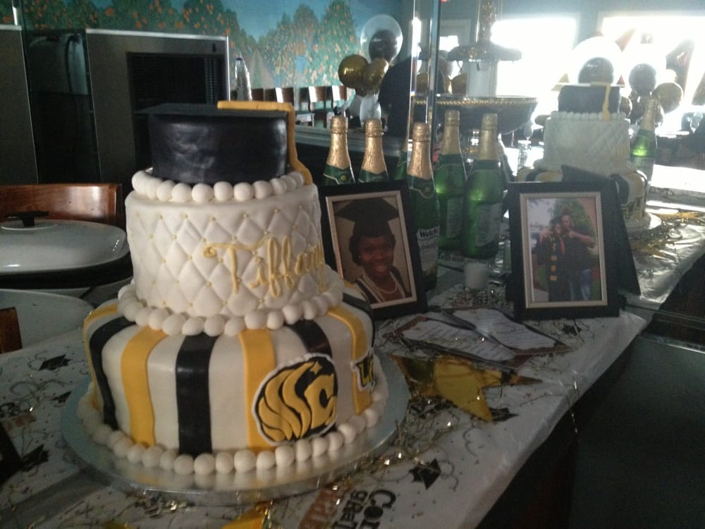 UCF graduation cake. Yelp