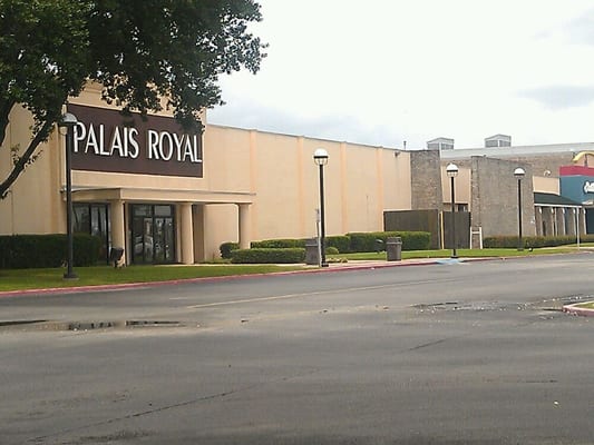 Almeda Mall