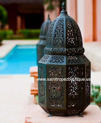 Moroccan garden lamp